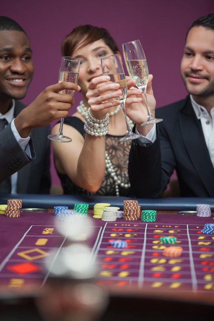 Layar American Roulette di aplikasi lipo777 menampilkan roda dan tata letak taruhan